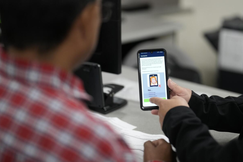 Immigration Biometrics: Concerns Raised Over US’s CBP One and UK’s eVisa Introduction