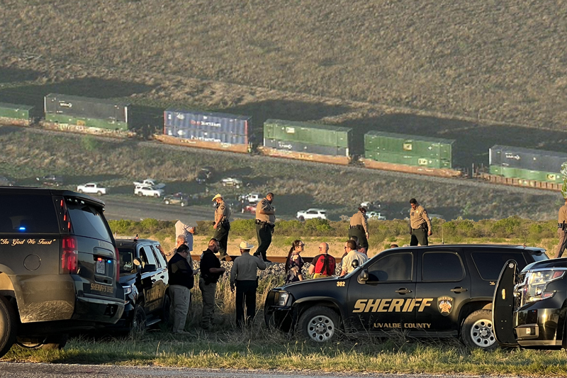 2 migrants were found dead in a train, said texas police