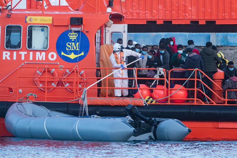 200+ migrants rescued from the canary islands