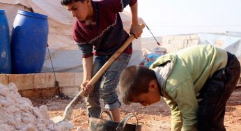 Syria, 300 thousand children displaced since December