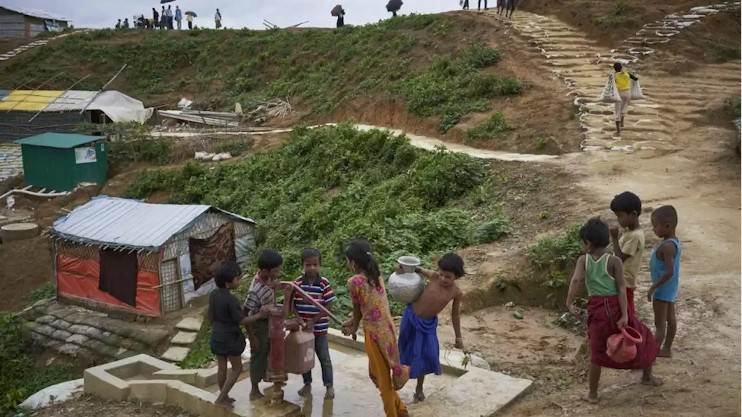 The United Nations: 877 million dollars needed to help the Rohingya in Bangladesh.