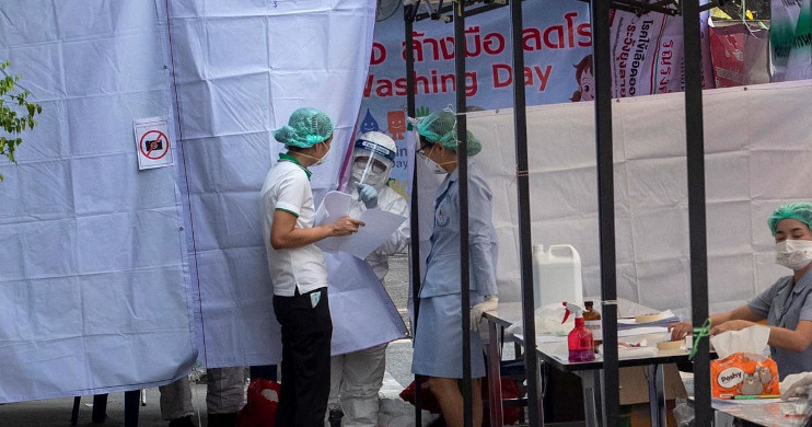 HRW calls on Thai Government to ensure healthcare workers are properly equipped to safely carry out their duties