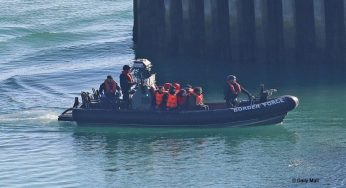 Minor Migrant Movement Surges Across English Channel