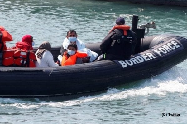 English Channel, Migrants, UK