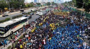 Indonesia: Hundreds detained by police amid protests against ‘omnibus’ labour law