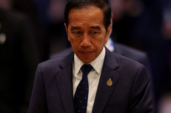 Indonesia issues emergency regulation to replacing controversial job creation law