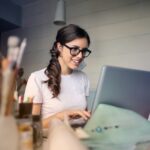 5 online jobs for students that can turn into a career