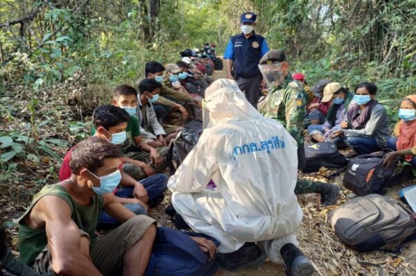 63 burmese migrants arrested as they try to enter thailand