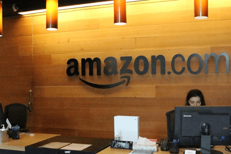 amazon is hiring 15000 workers in the uk; who is eligible