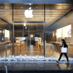 apple plans to hire more workers in the uk; how to get the job