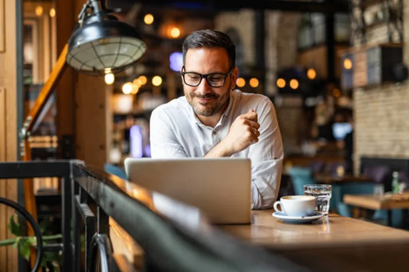Best Franchise Business for IT Employees Looking for Extra Income 