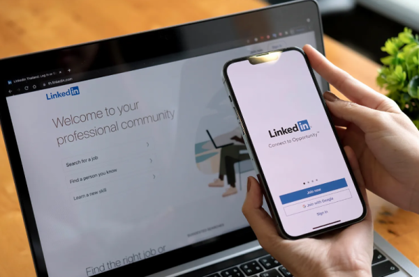 boost your career and side hustle why linkedin is your key to success