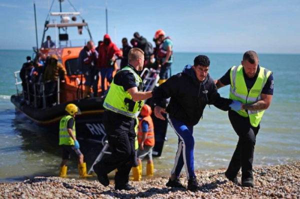 britain sees major migrant influx can labour party find an effective solution