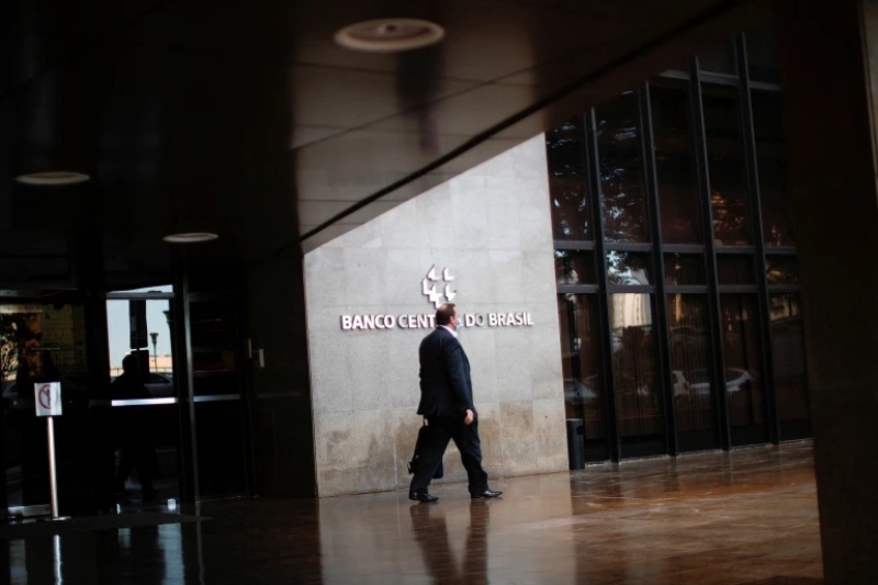 central bank chief on vacation as brazilian employees go on indefinite strike