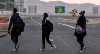 Migrants on foot: Humanitarian crisis in looming as crossings surge on Chile-Bolivia border