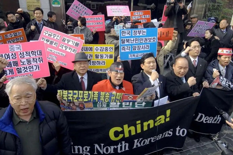 china forcibly returns over 500 north koreans to north korea