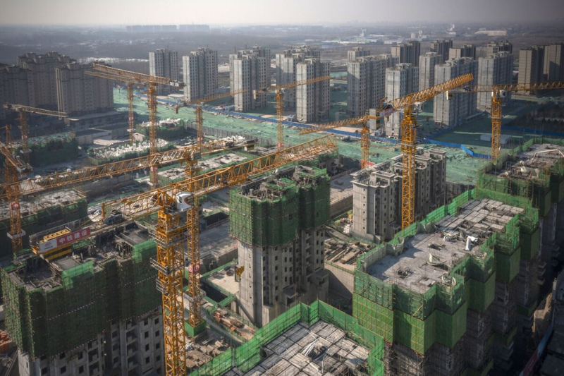 chinese developer country garden faces construction halts and debt crisis in tianjin
