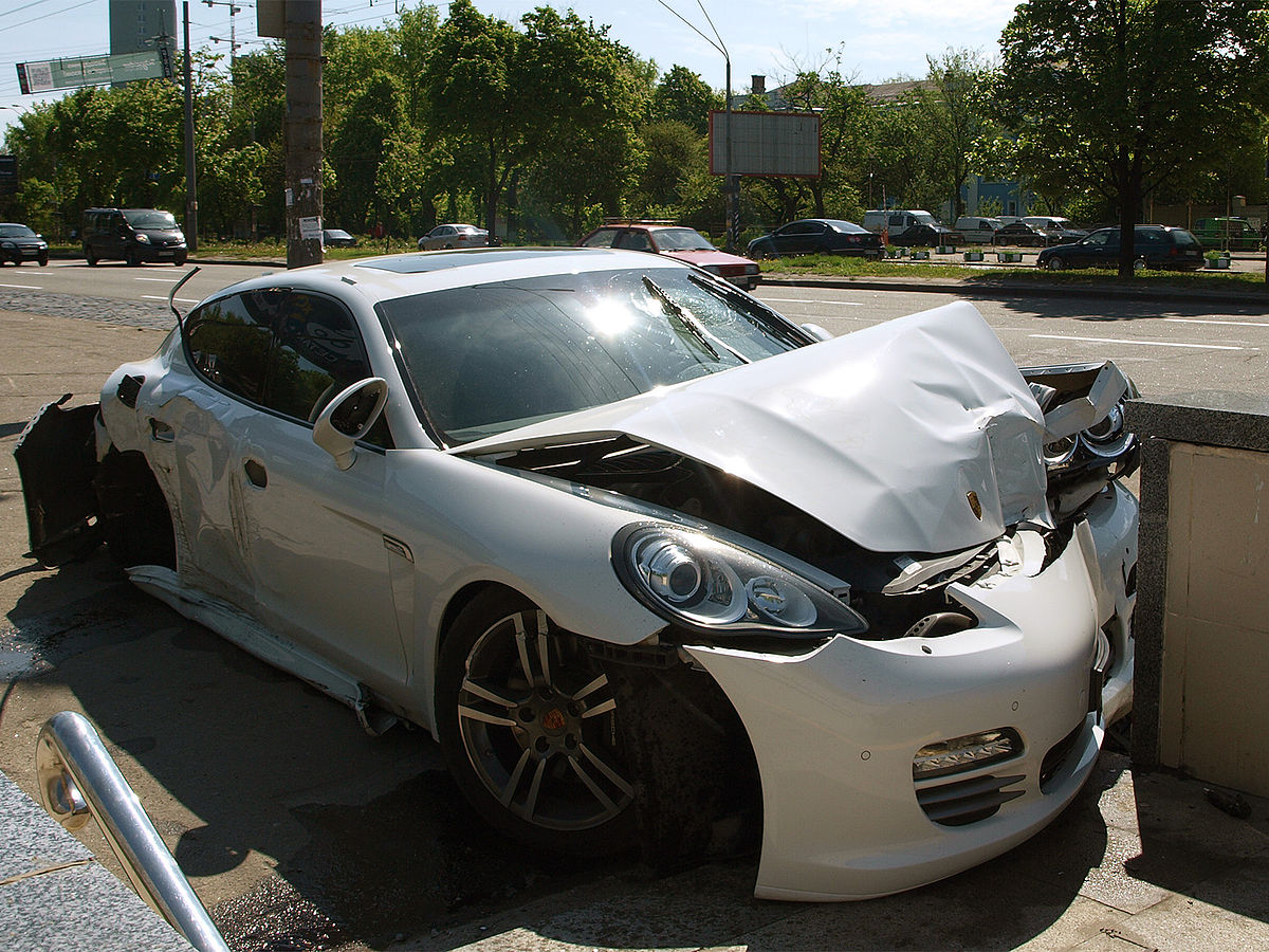 Pune Porsche accident