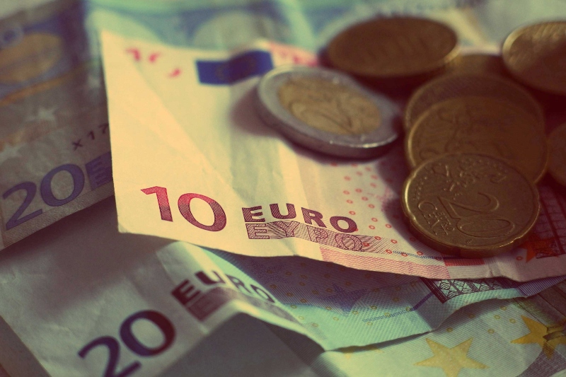 denmark and hungary oppose eu rules on minimum wages directive