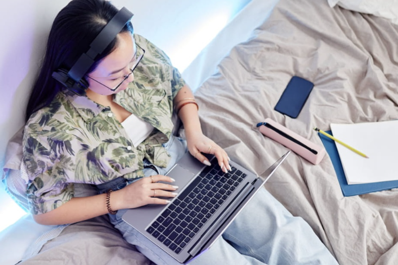 gen z in singapore demands hybrid work, prioritizing flexibility and work life balance