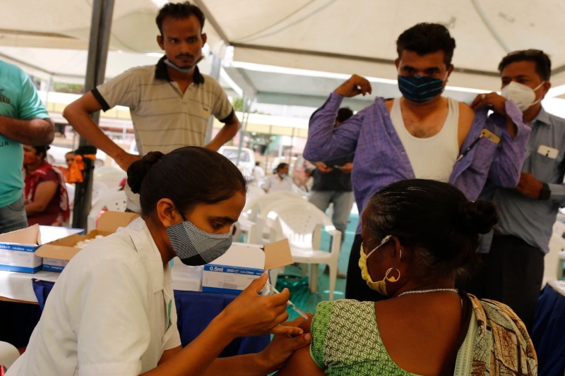 health workers in delhi seek increment and risk hazard allowance