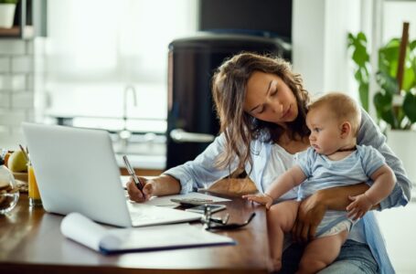 How Working Mothers Can Be Great Mentors At Work