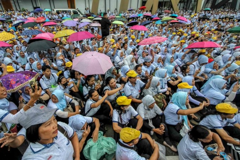 indonesia layoff crisis