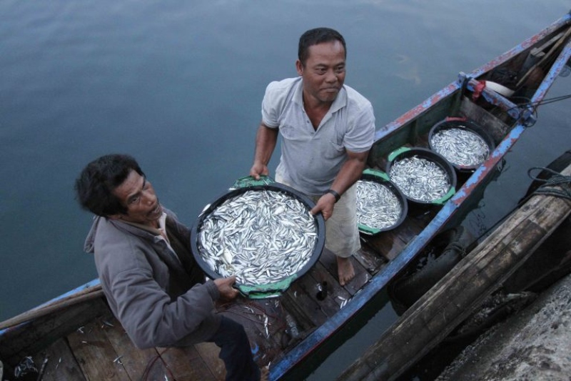 Indonesia finally issues long-awaited regulations to protect migrant fishermen