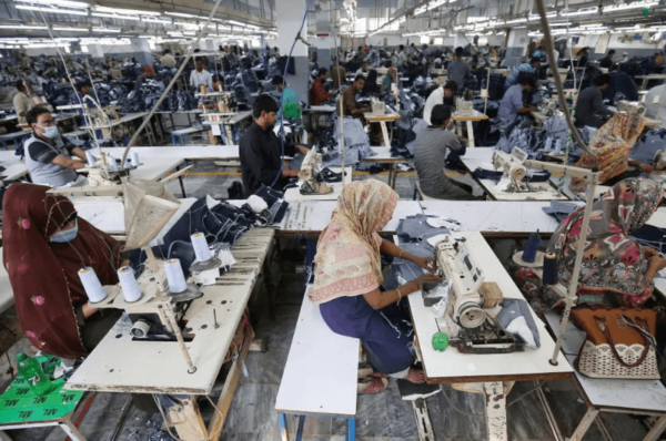 international brands violate workers human rights in pakistan garment industry