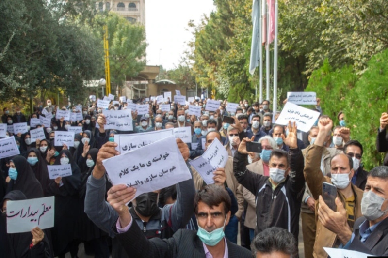 iranian teachers threaten country wide protest over decadence in pay hike