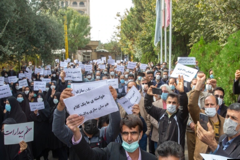 Iranian Teachers Threaten Country Wide Protest Over Decadence In Pay Hike