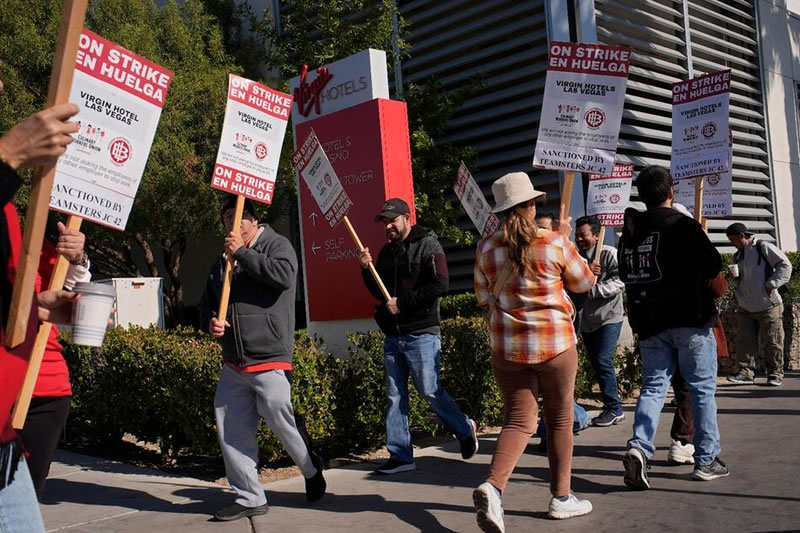Las Vegas casino workers reach deal to end months-long strike