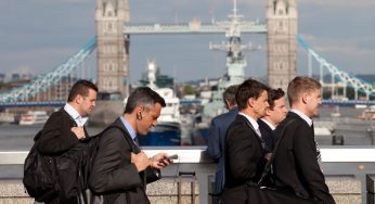 London Workers’ Earnings Surpass Scottish Annual Salary in Just Nine Months, Report Reveals