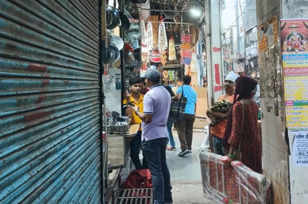 migrant wage protection delhi strikes