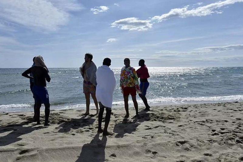 Migrants in France Learn to Swim and Overcome Their Crossing