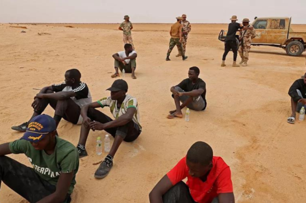 migrants in the tunisia libya desert on the brink of death