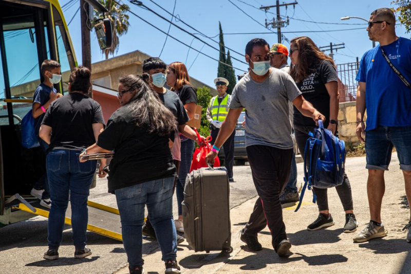 More Texas Migrants Arrive in Los Angeles, Straining Resources