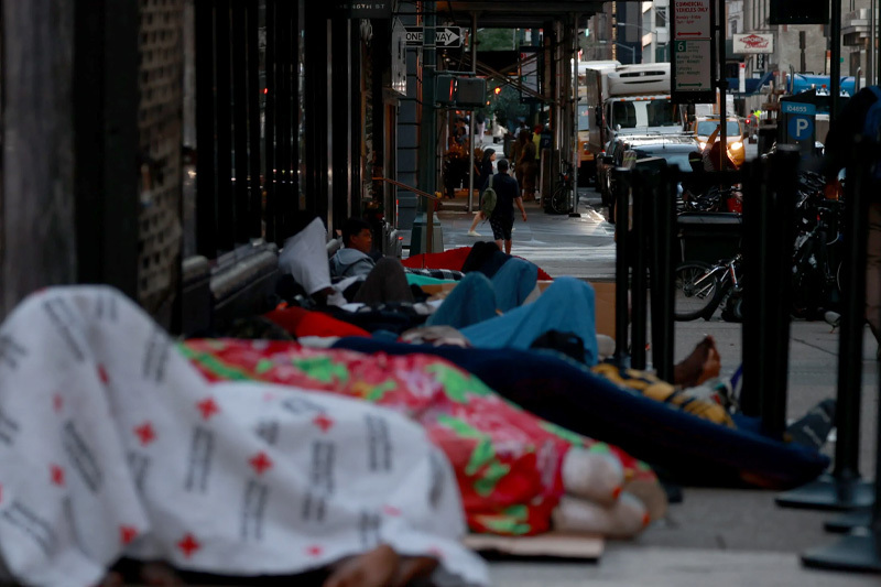 nyc migrants might soon sleep on streets as city is out of room