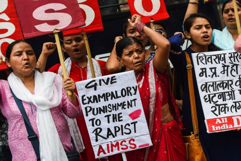 India: No more struggle for basic benefits, Apex court announces call in favor of Sex workers