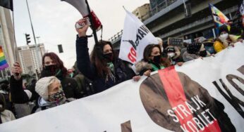 Poland’s women right activists facing death and bomb threats, HRW reports