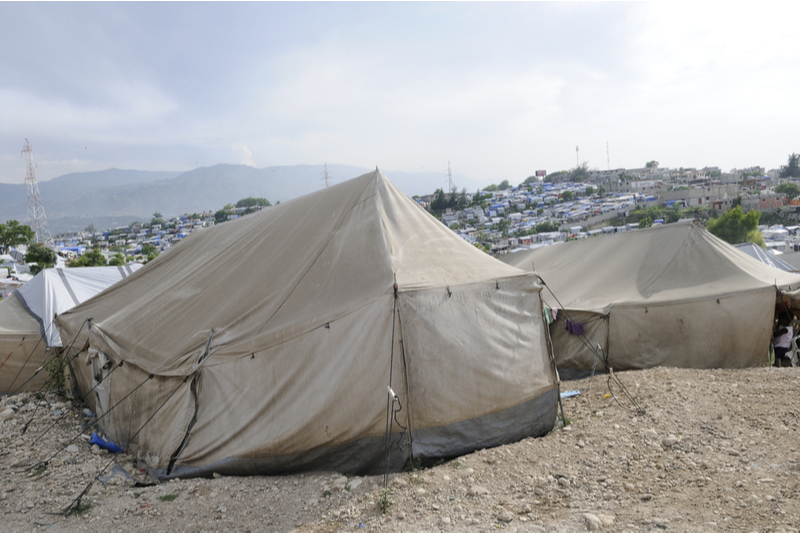refugee camps in greece