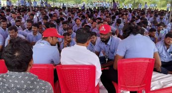 Samsung workers protest against suspension of three union leaders in Chennai