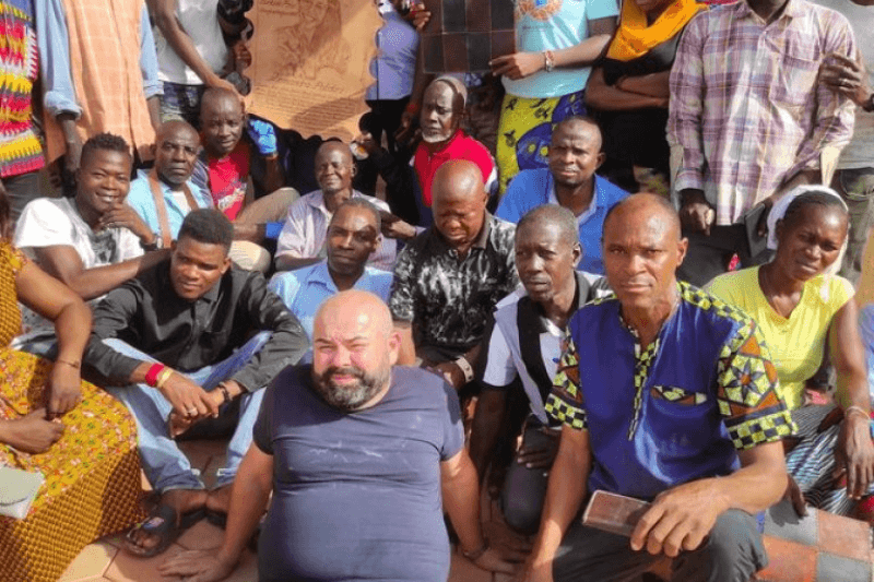 Shoemaker Teaches New Skills to People of Burkina Faso ‘To Stay’