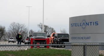 Stellantis Cuts 900 US Jobs as Trump’s Auto Tariffs Take Effect