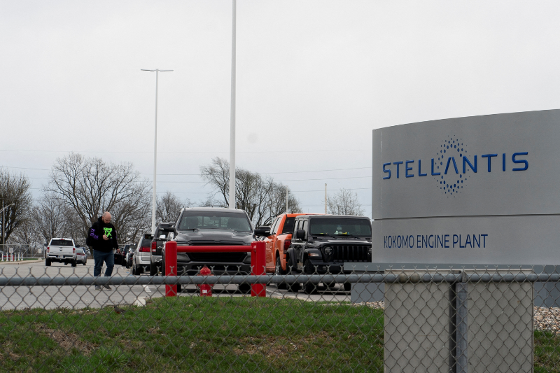 Stellantis Cuts 900 US Jobs as Trump’s Auto Tariffs Take Effect
