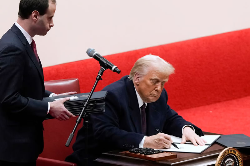 Trump Administration Orders Immediate Leave for Federal DEI Staff, Signaling Mass Layoffs