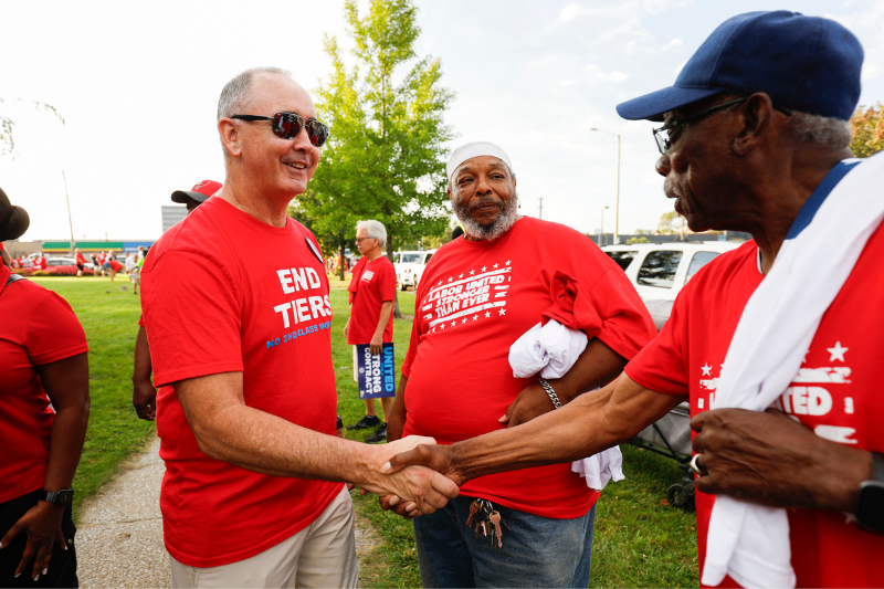 uaw criticized for ‘bogus stand up strike’, workers spew anger