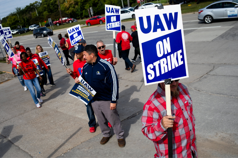 uaw members call for industry wide strike to offset ceos arrogance