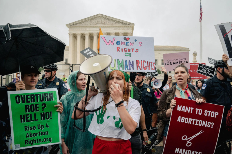 US: Women Travel Over 12 Hours to Neighboring States for Abortion
