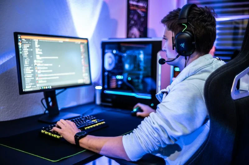 Gaming Industry Jobs in 2026: Why Developers Face Layoffs Even as the Market Hits $201 Billion 